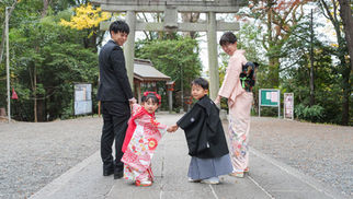 3歳と5歳、兄妹ふたりの七五三|自宅のお支度から谷保天満宮へ