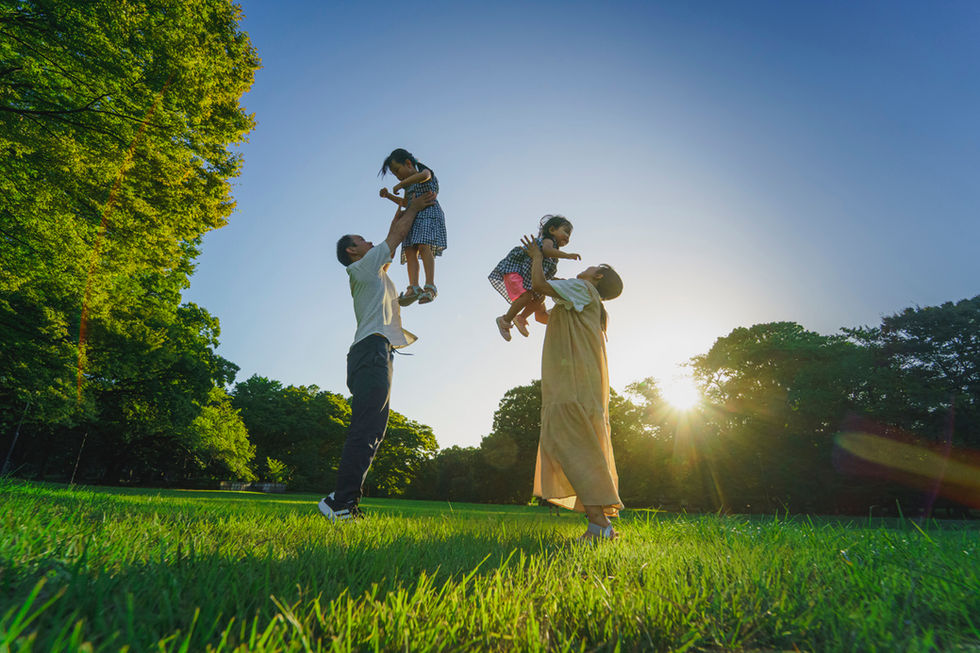 夕陽が綺麗な時間、砧公園で撮影したファミリーフォト
