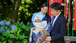 日枝神社 - アジサイの綺麗な6月でのお宮参り撮影