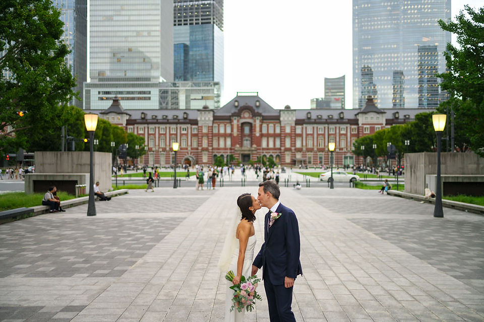 wedding photo at Tokyo station