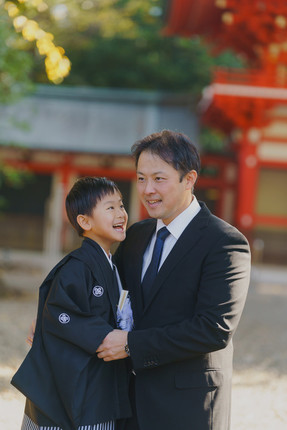 井草八幡宮で5歳の七五三 お父様と記念写真