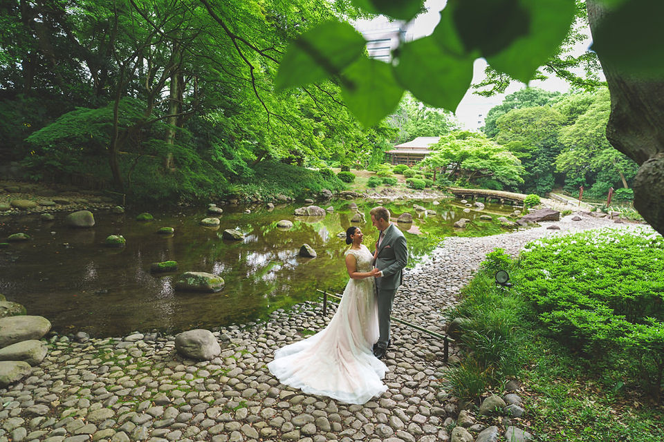 Wedding photography at a Japanese garden in Tokyo
