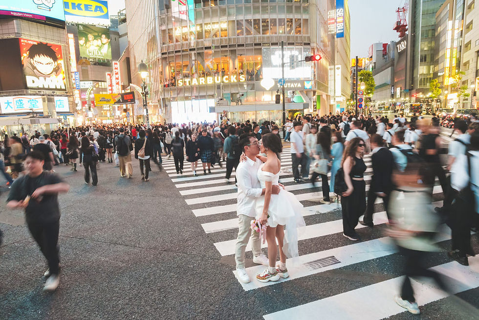 Pre wedding photo at shibuya crossing