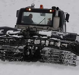 Snow Grooming Machine