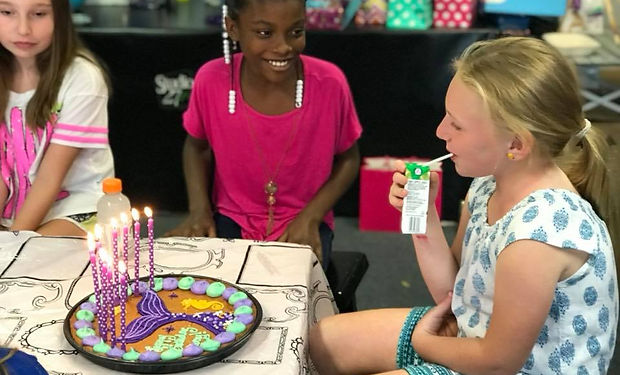 42390830_2147802795494320_30289921160396