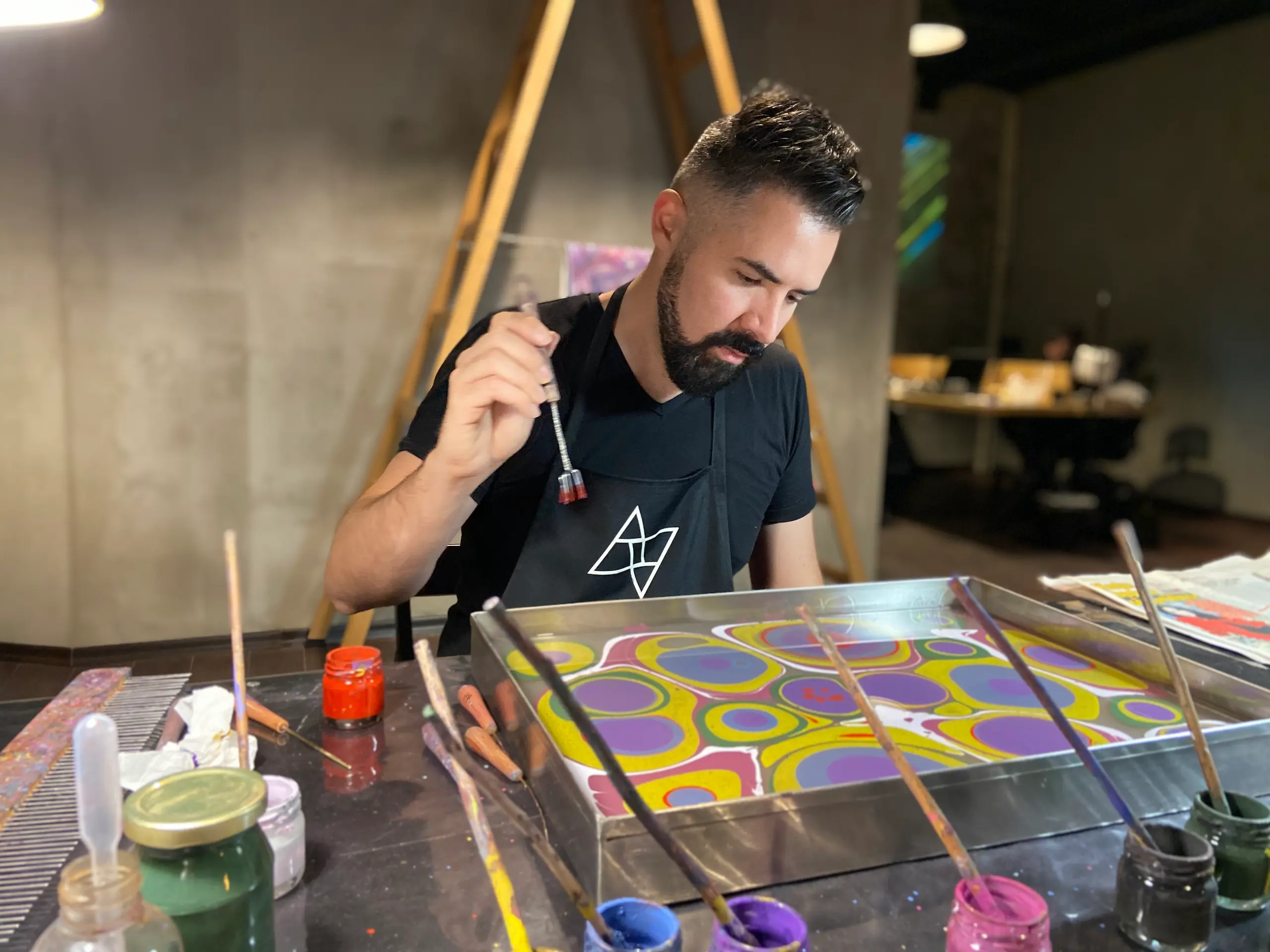 Traditional marbling workshop with artist
