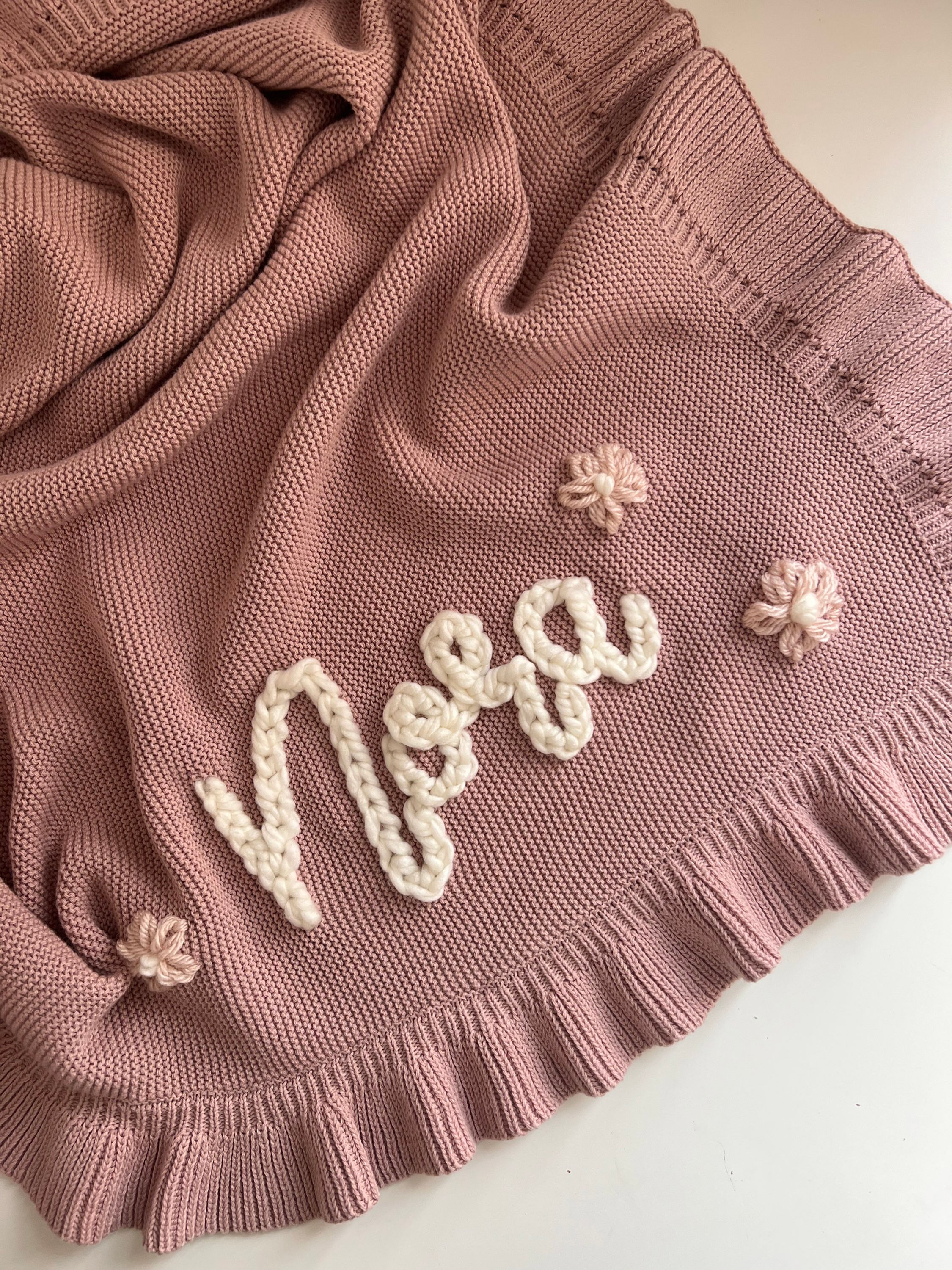 Cotton ruffle blanket 