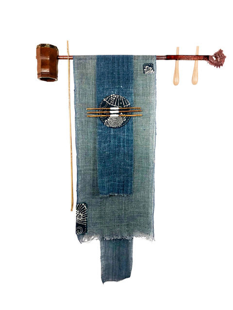 Erhu - a wall piece by Susan Dumas