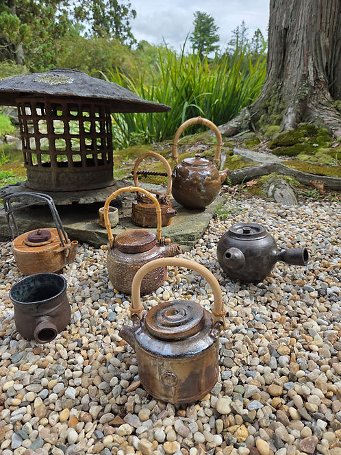 teapots created by Frank Kara