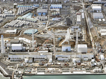 Bombas em Fukushima planta interrompidas, água tóxica vazando para o mar