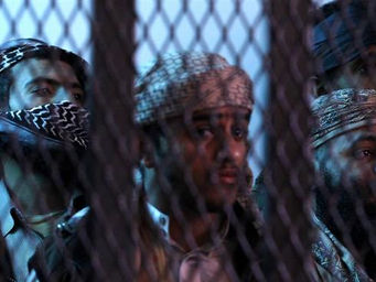 Al-Qaeda liberta 300 presos em ataque a prisão do Iêmen