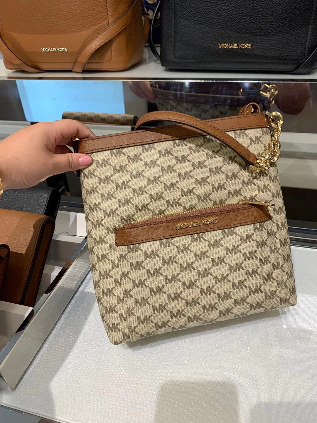 Michael Kors Sling bag