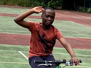 HOW TO TEACH A CHILD TO RIDE A BIKE