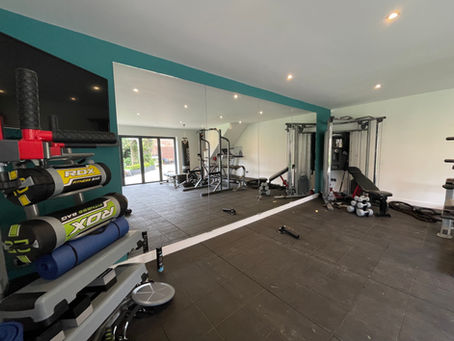 Need a gym mirror at home? Talk to the experts