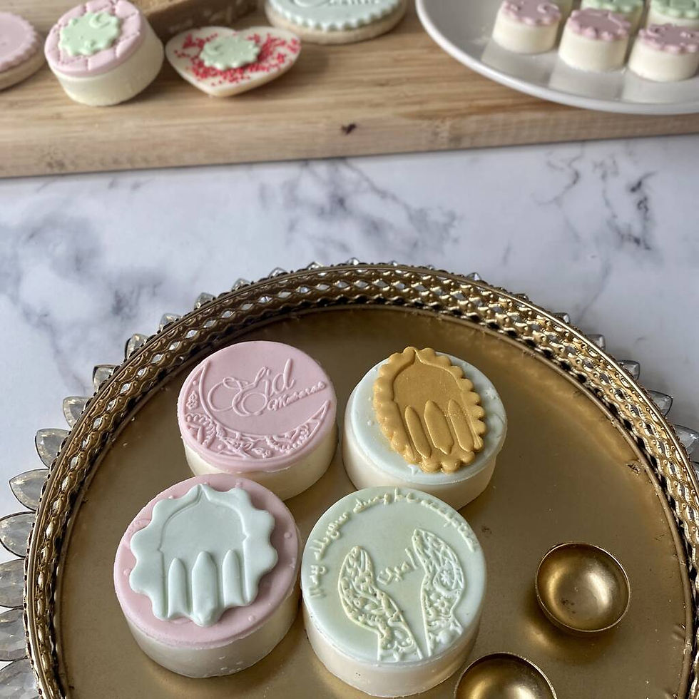 Eid And Ramadan Mubarak Chocolate Coated Oreo Gift