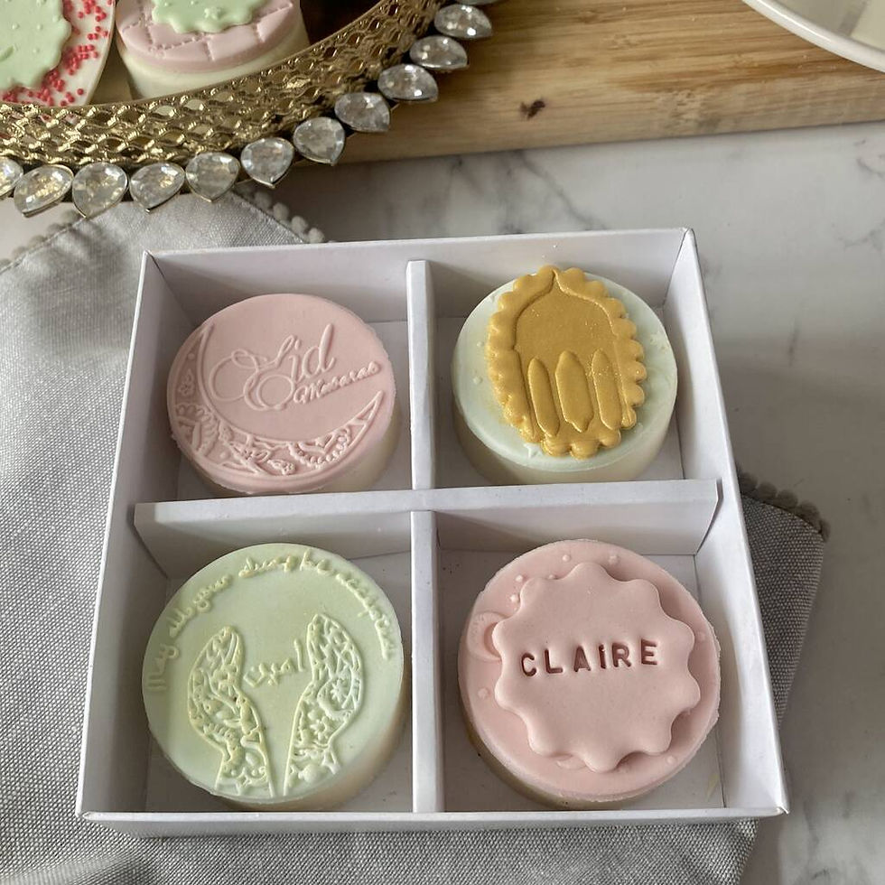 Thumbnail: Personalised Eid Mubarak Chocolate Dipped Oreo Gift