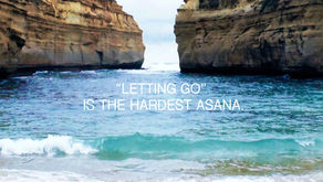 “Letting go” is the hardest asana.
何不鬆開雙手？你能擁抱更多。