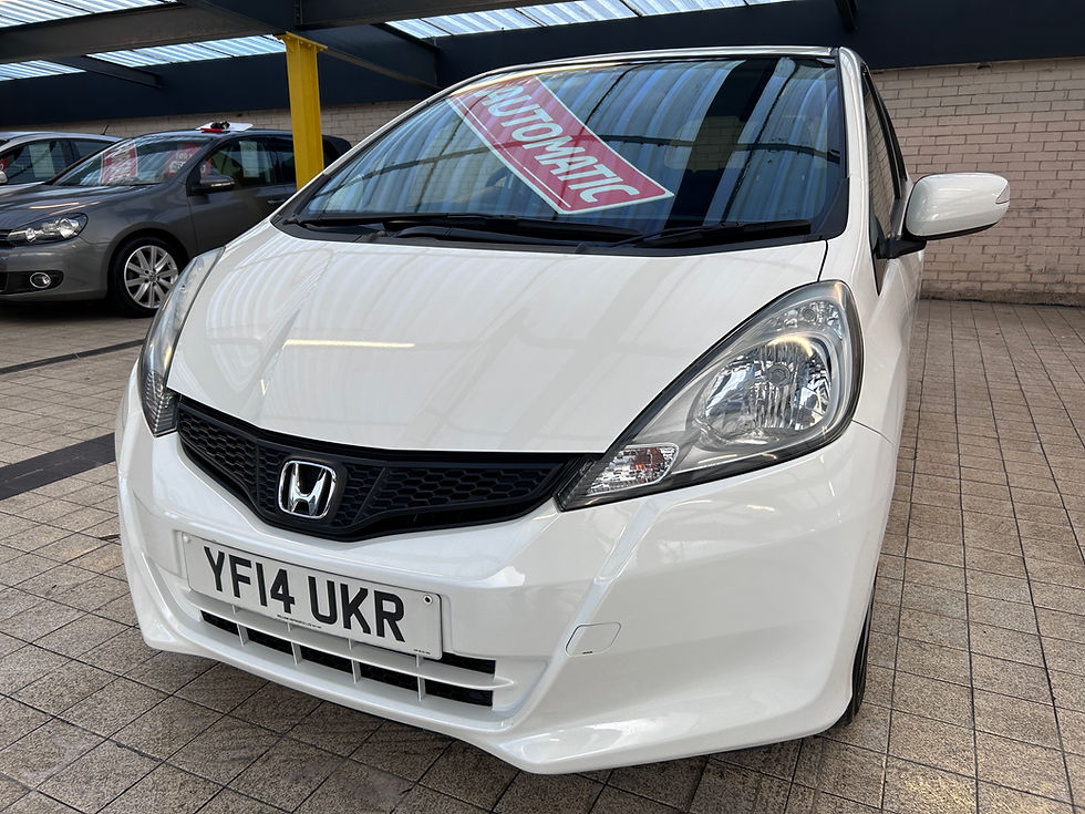 Thumbnail: Honda Jazz 1.4 i-VTEC ES Plus Hatchback 5dr Petrol CVT Euro 5 (99 ps)