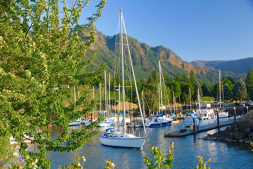 Heading out of Cascade Locks Marina.jpeg