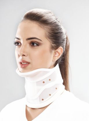 Cervical Collar Hard Adjustable With Chin