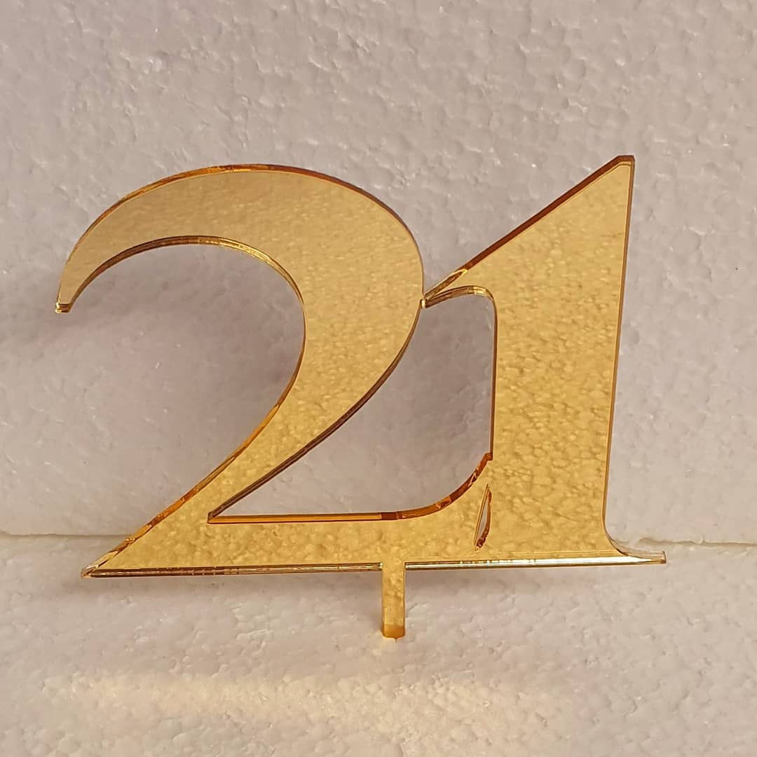 acrylic numbers to go on the top of cake