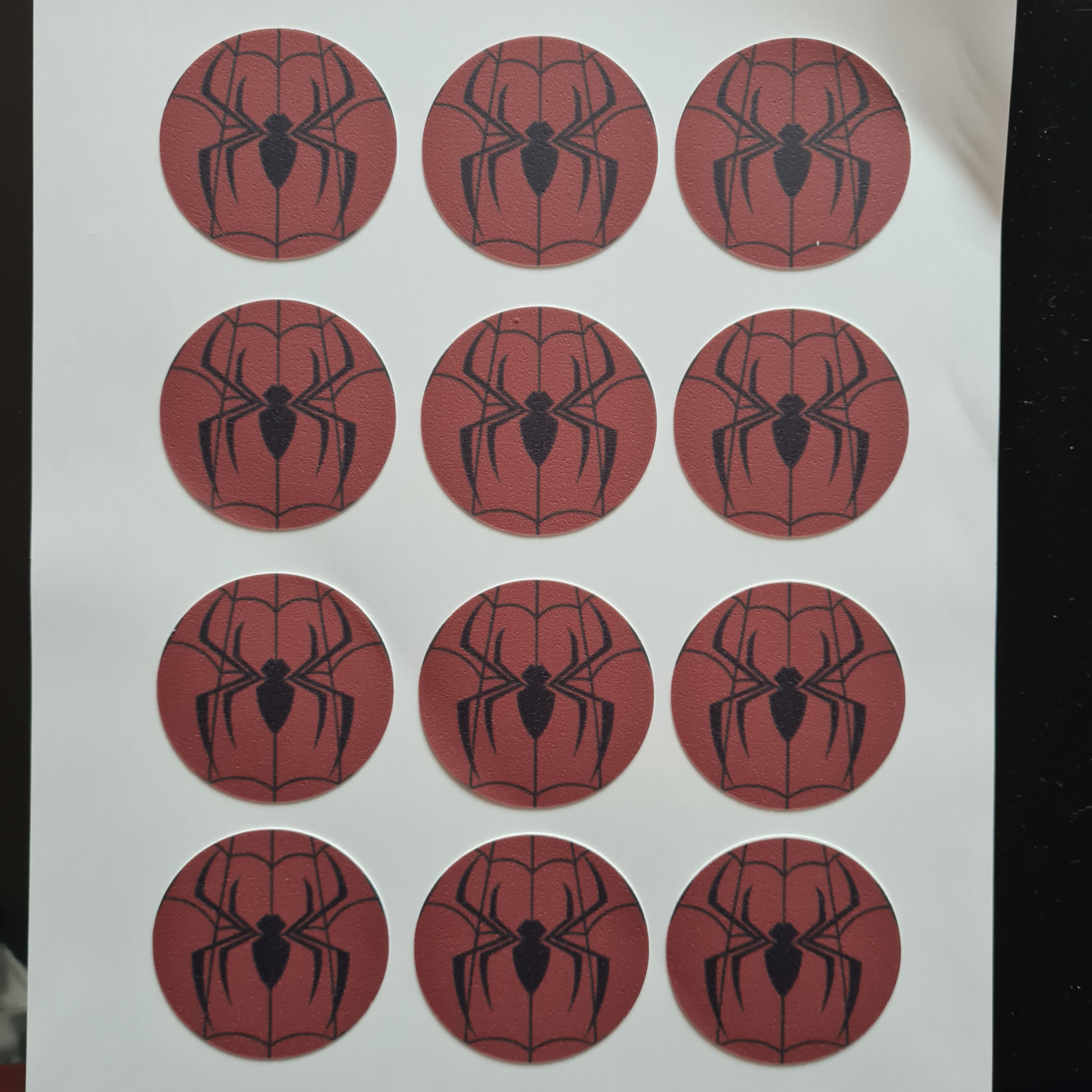 Spider cake or cupcake toppers
