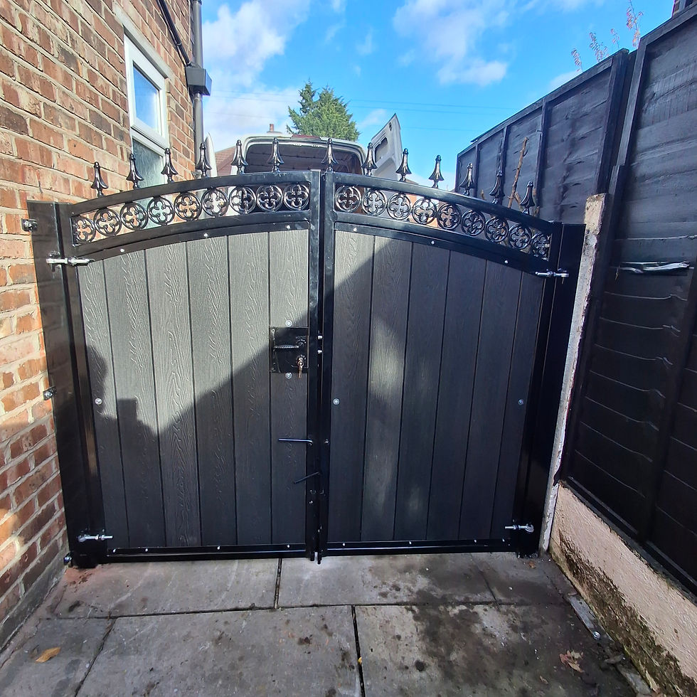 Thumbnail: MH01A, HEAVY DUTY ARCHED COMPOSITE DRIVEWAY GATE