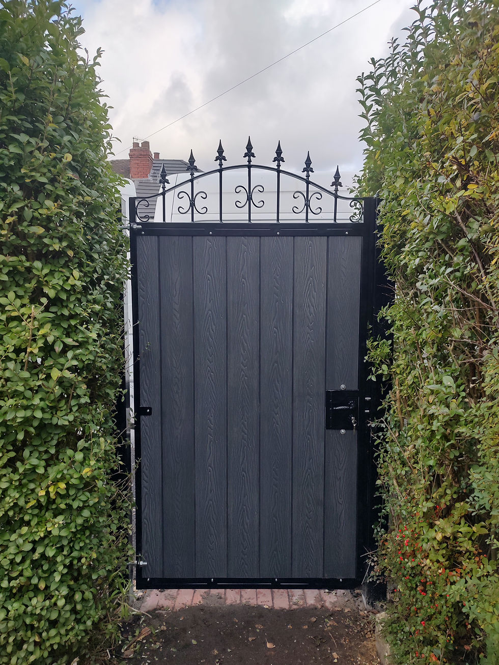 Thumbnail: MH15, Arch composite Gate