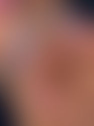 TORONTO, CANADA - NAIL TECHS