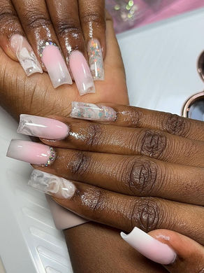 ACCRA, GHANA - NAIL TECHS