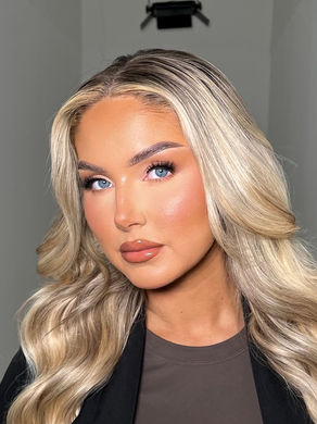 NEWCASTLE - MAKE-UP ARTISTS