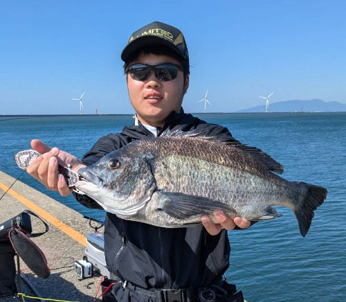 48㎝ 380m男鹿側 フカセ釣り