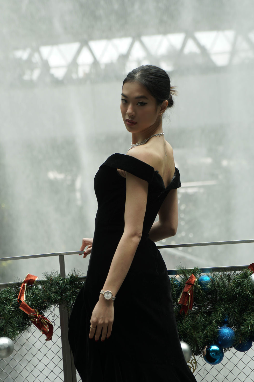 Jewel Changi model vs chess