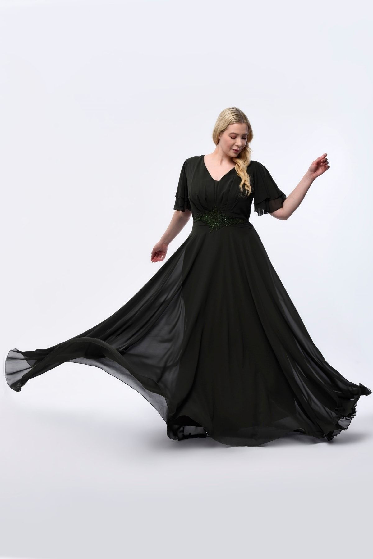 Işıltı Şifon Işlemeli Pileli Dökümlü Şık Büyük Beden Uzun Abiye Elbise 3045