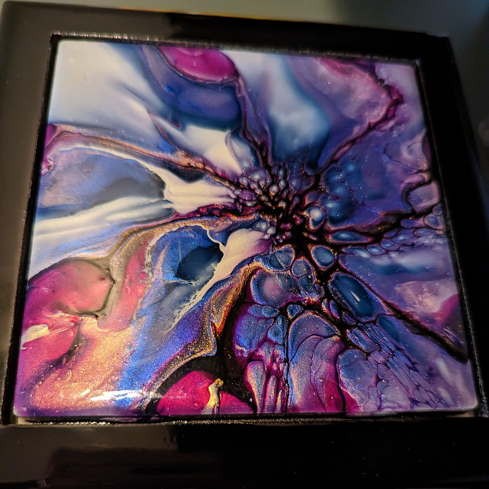 Thumbnail: Small Jewelry Box with Art Tile Lid