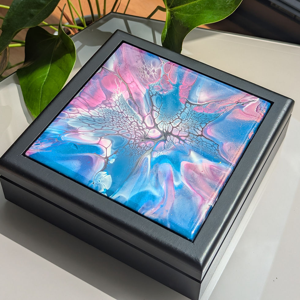 Thumbnail: Large Jewelry Box with Art Tile Lid