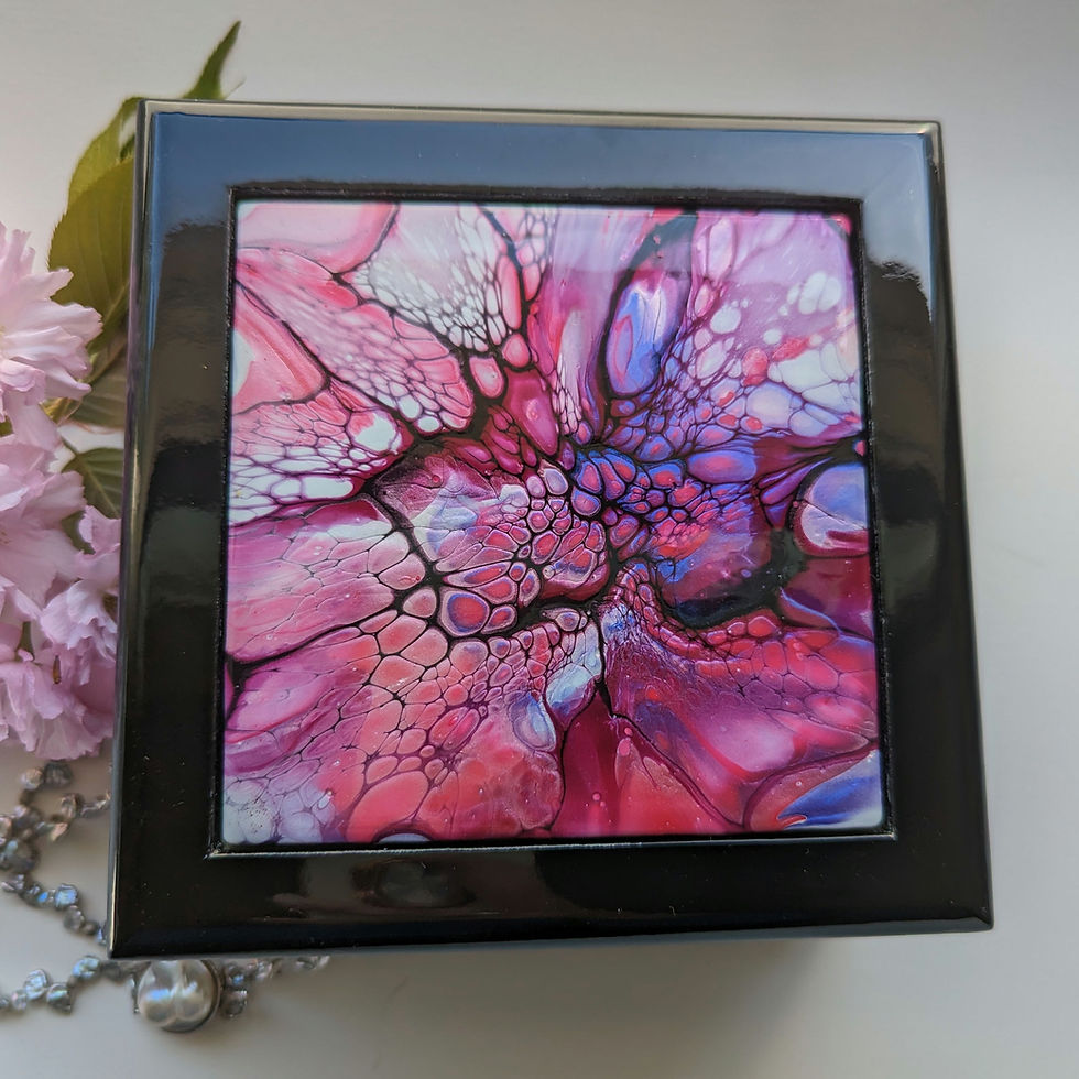 Thumbnail: Small Jewelry Box with Art Tile Lid