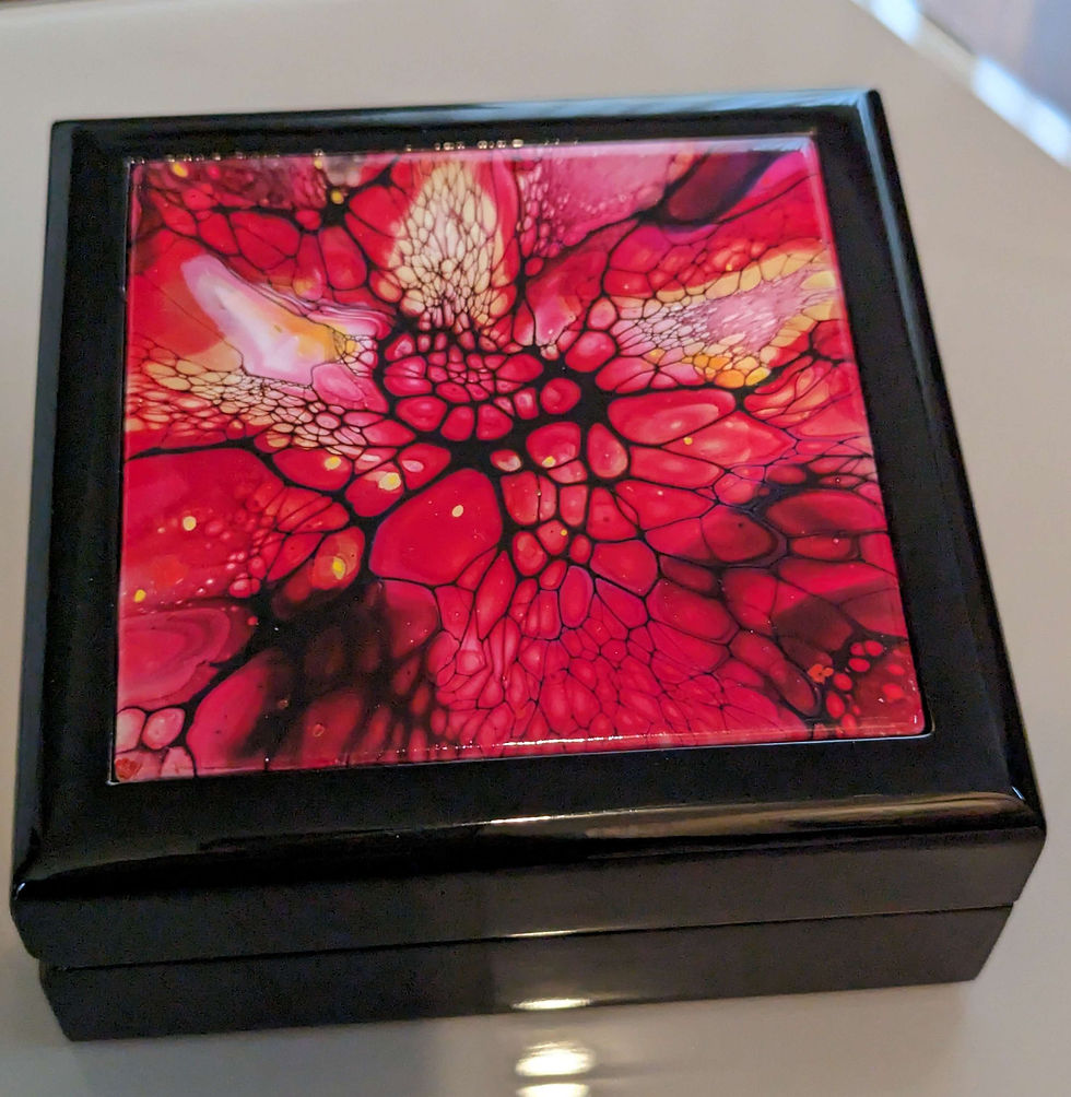 Thumbnail: Small Jewelry Box with Art Tile Lid