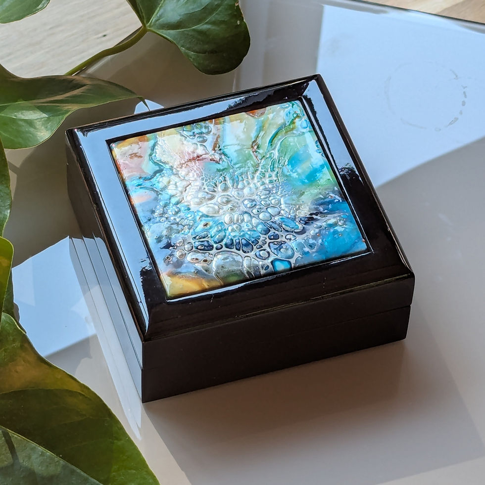 Thumbnail: Small Jewelry Box with Art Tile Lid