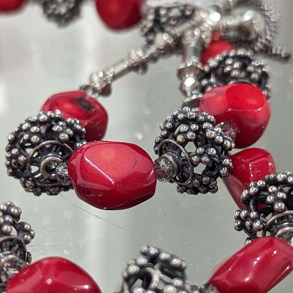 Thumbnail: Coral necklace 