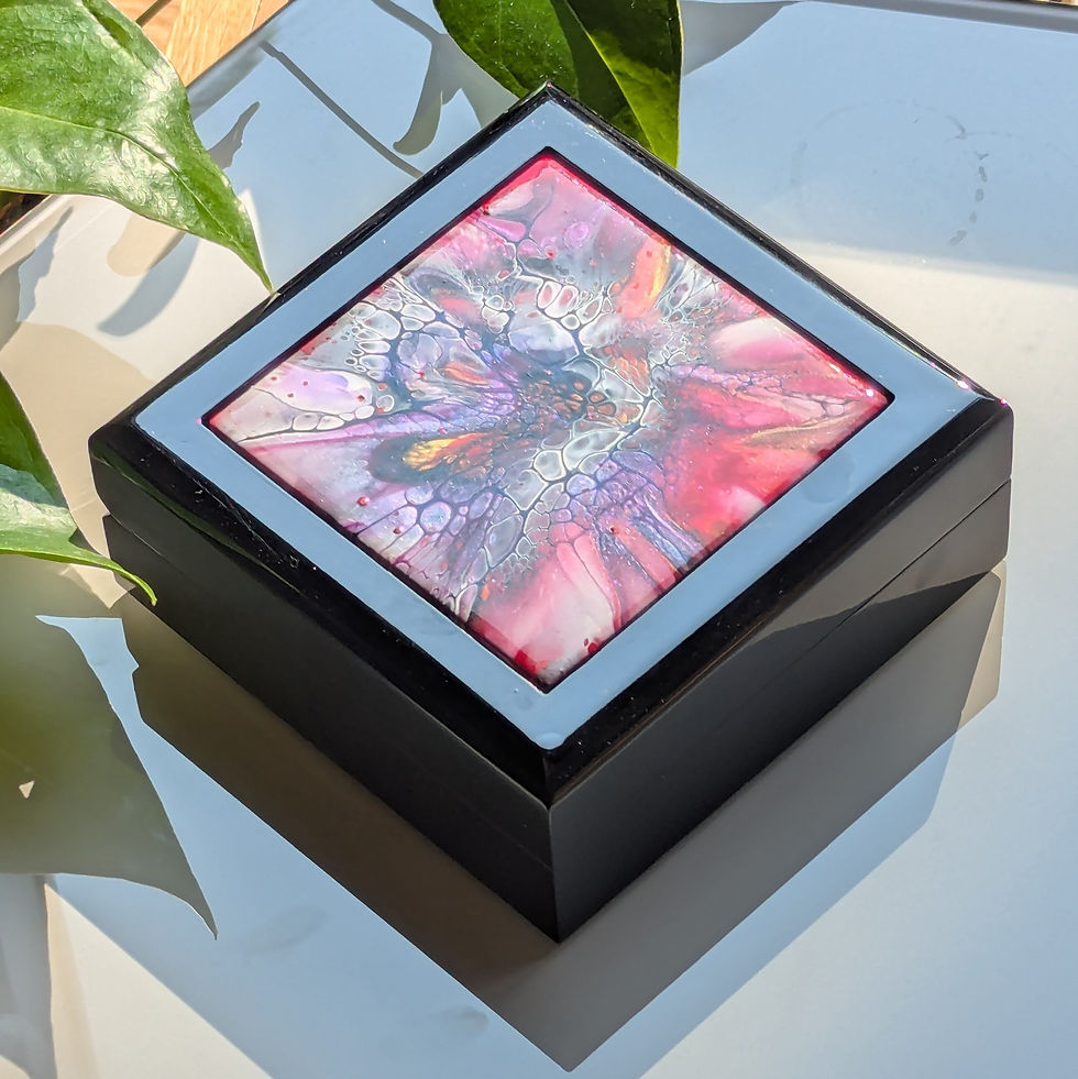 Thumbnail: Small Jewelry Box with Art Tile Lid