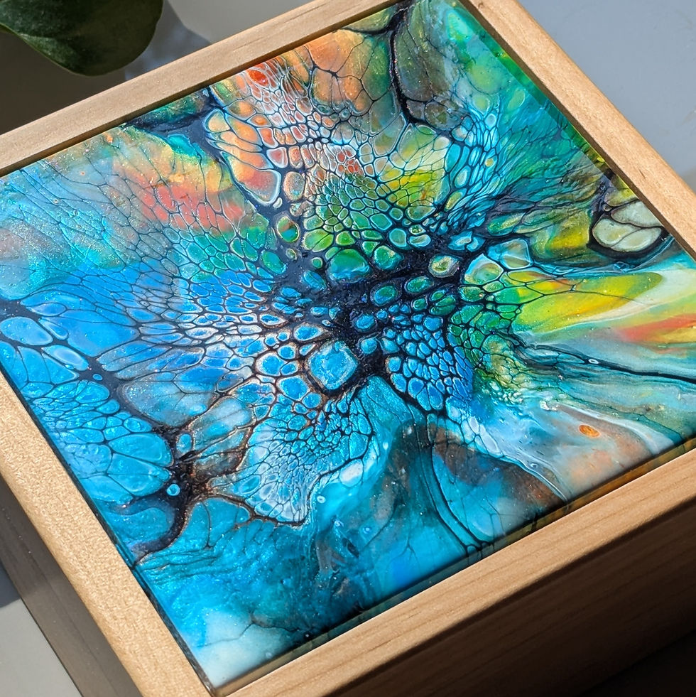 Thumbnail: Large Jewelry Box with Art Tile Lid