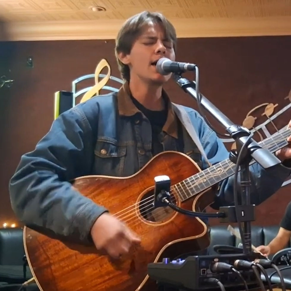 LIVE MUSIC: Andrew McGowan