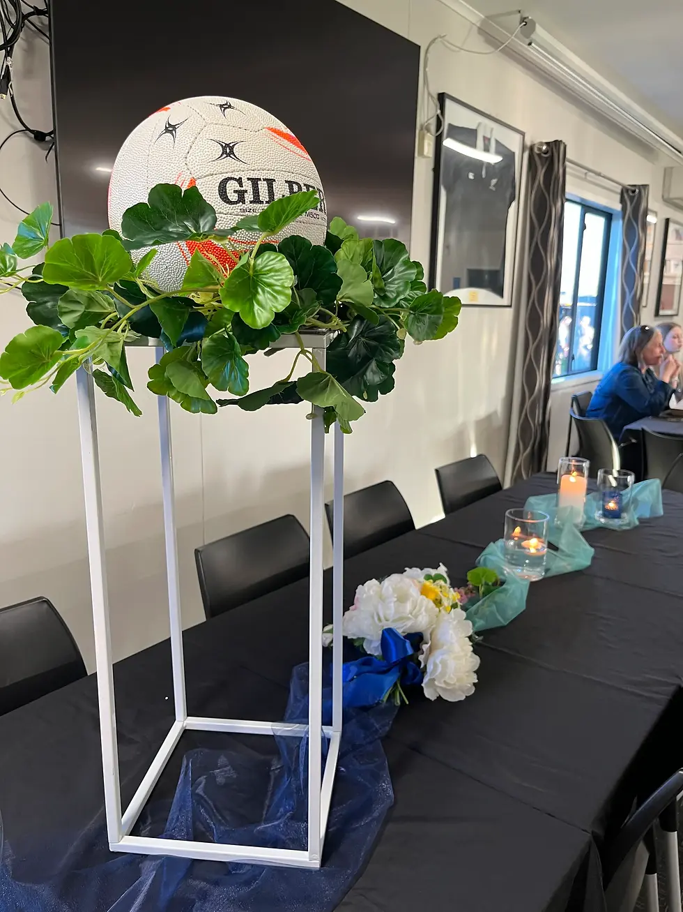 Thumbnail: Frames - pedestal rectangular