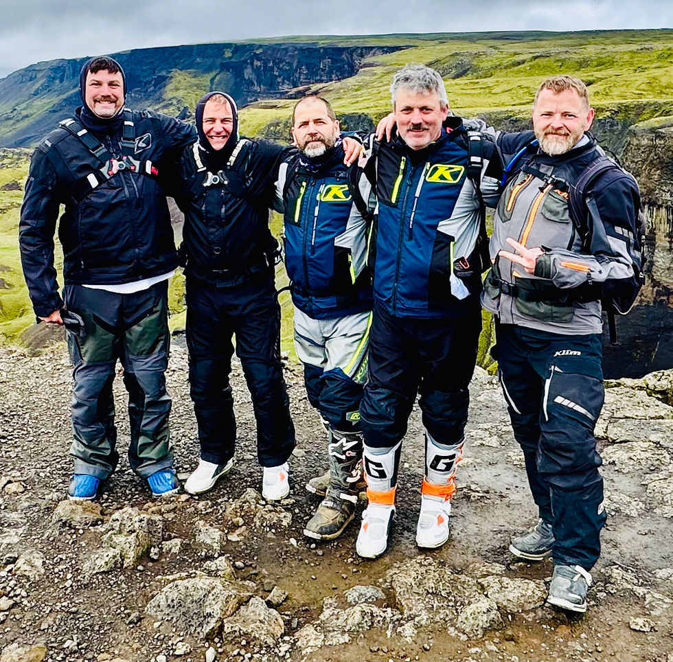 Óskar from Arctic Trailblazers having a great day with a private group of customers