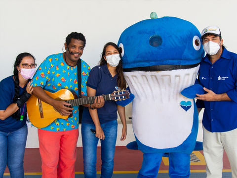 Amigos da Jubarte nas Escolas: retomada das ações presenciais promove palestras e musical da Jujuba 