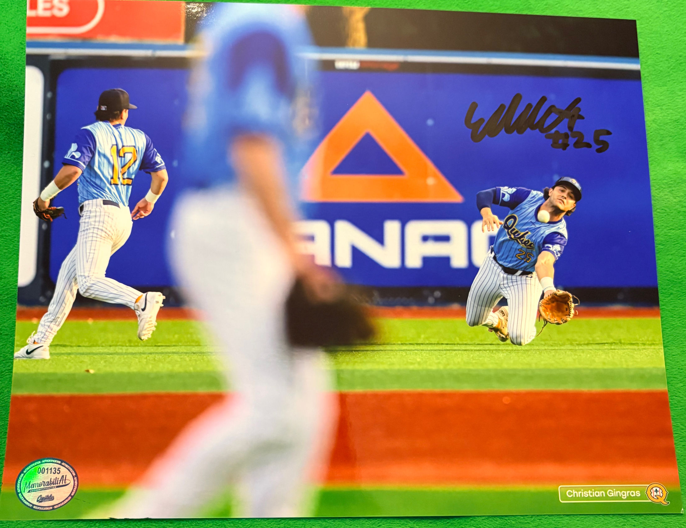 Photo 8 X 10 Capitales de Quebec autographiée par Eddie Hacopian