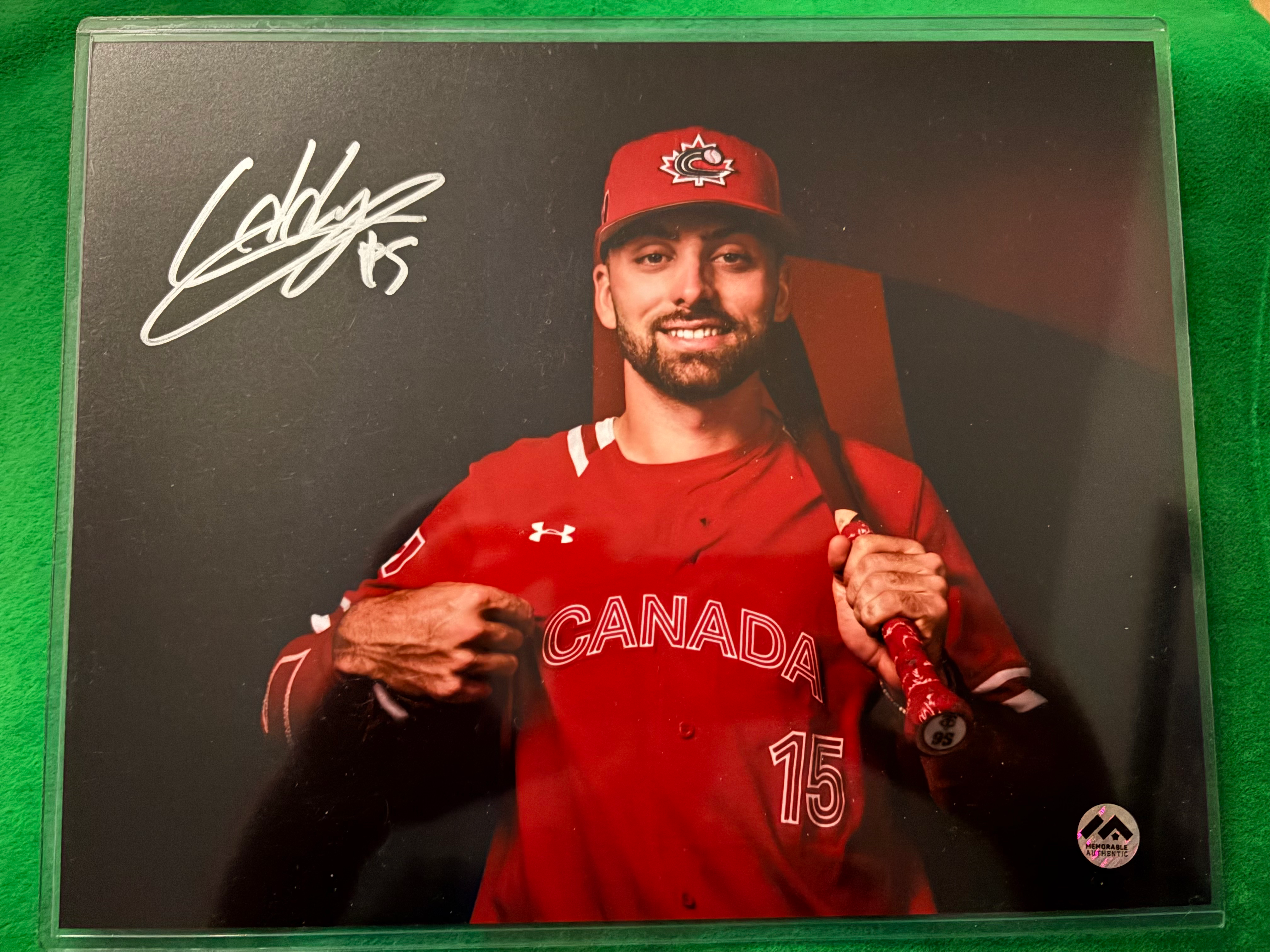 Photo 8 X 10 Team Canada (#2) autographiée par Édouard Julien