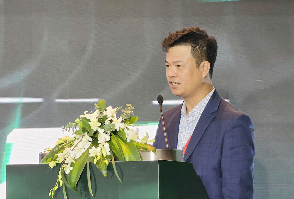 Thiếu tá Trần Trung Hiếu, Phó Giám đốc Trung tâm An ninh mạng Quốc gia, chia sẻ VNCERT đã xử lý sự cố đối với hai hệ thống của cơ quan cấp bộ bị lộ mất dữ liệu tại Vietnam Security Summit 2026