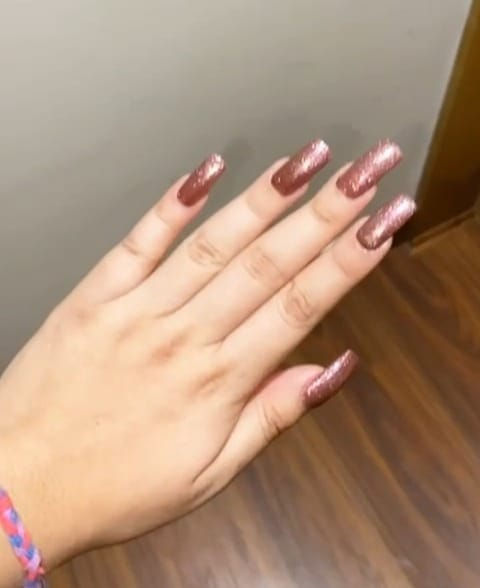Emqqueen Golden Press-On Nails